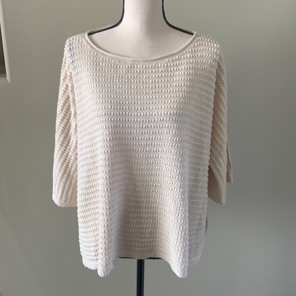 Anthropologie brand new size xs/small fits like medium/ large-cream sweater